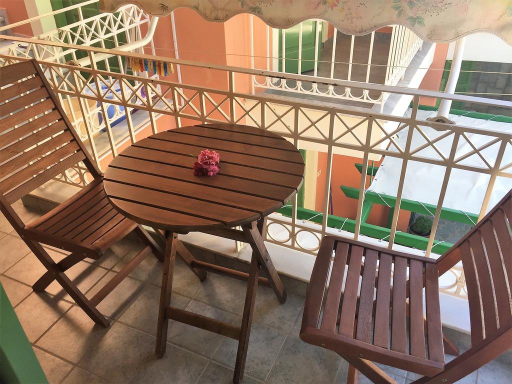 Georgakis George Rooms Vasiliki  Luaran gambar