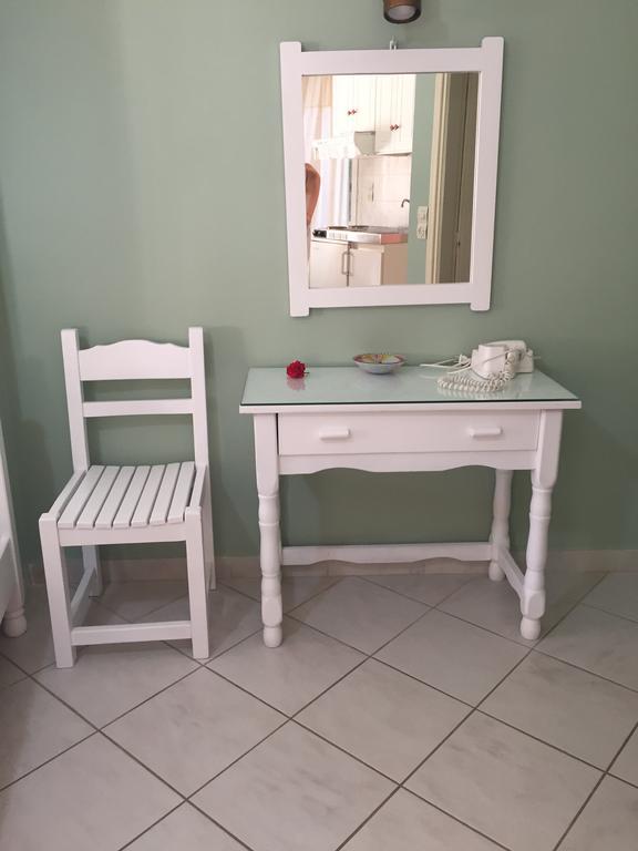 Georgakis George Rooms Vasiliki  Luaran gambar