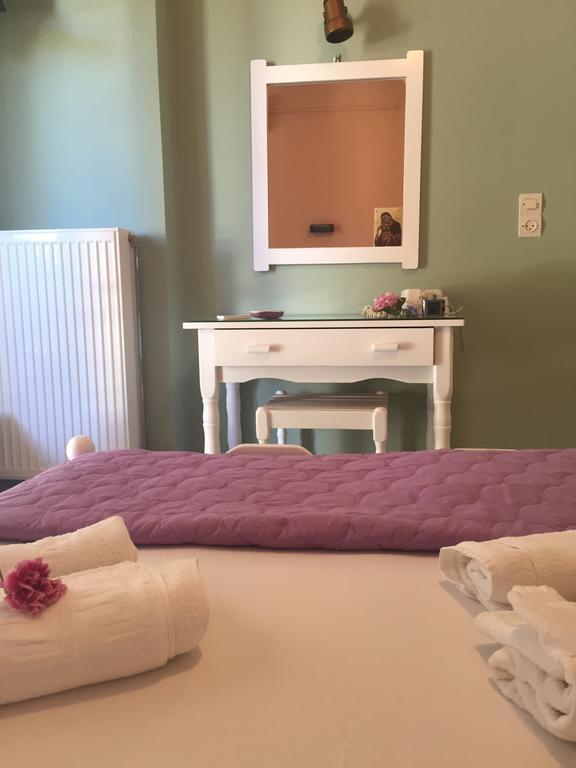 Georgakis George Rooms Vasiliki  Luaran gambar