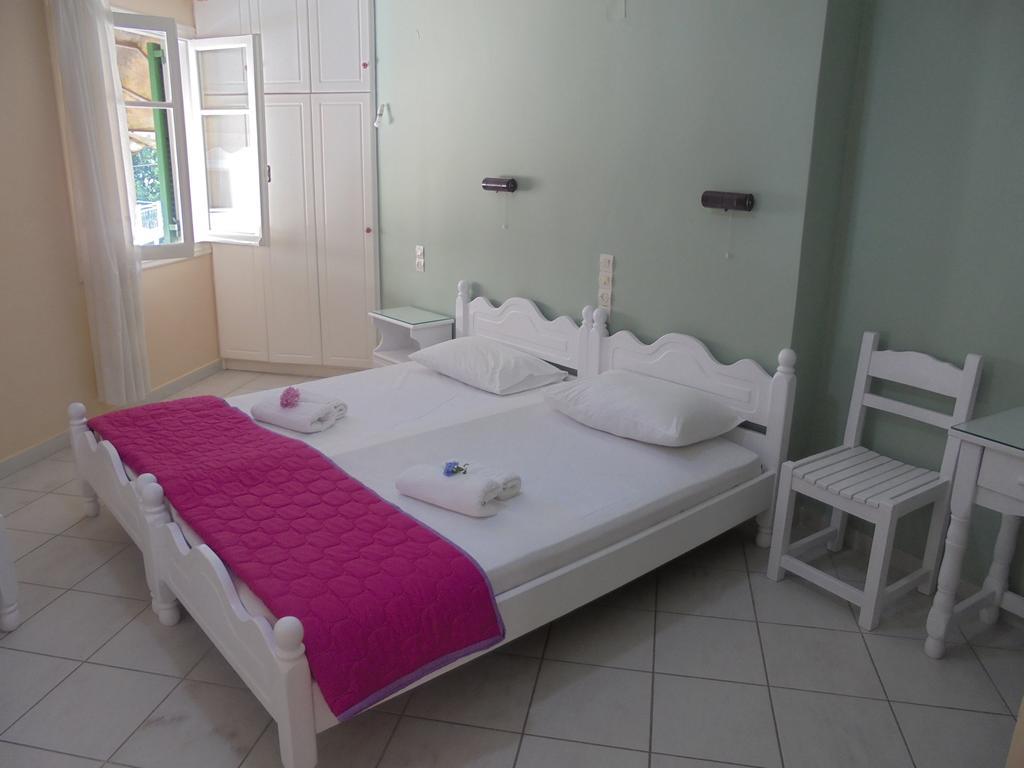 Georgakis George Rooms Vasiliki  Luaran gambar